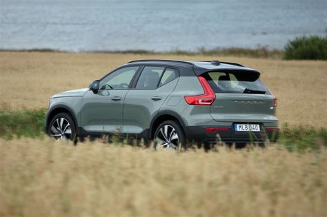 Volvo's Electric XC40 Recharge Has An EPA Driving Range Of 208 Miles ...