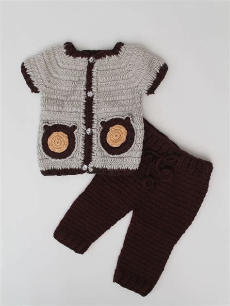 Woonie Crochet Newborn Sweater Set with Bear Pockets - Grey