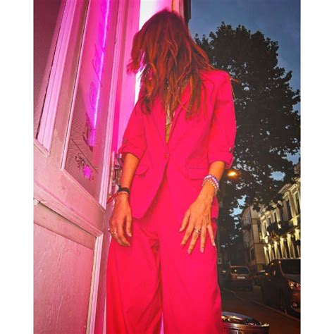 Anupamaa star Aneri Vajani ditches a shirt to go bold and sassy in a ...