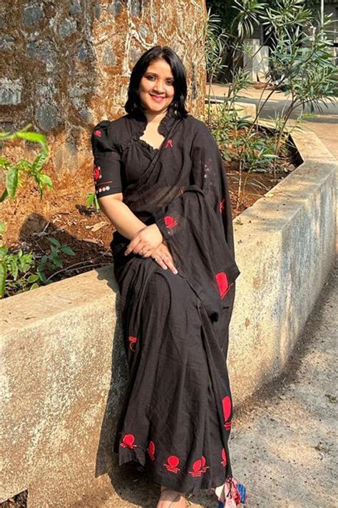 Handloom Summer Cotton Tops for Women | Soft & Breathable | Prathaa