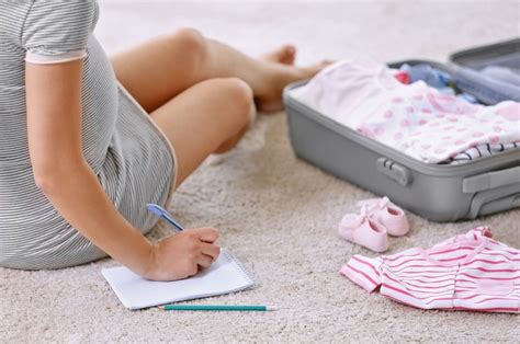 20 Ultimate C-Section Hospital Bag Checklist For A Smooth Delivery ...