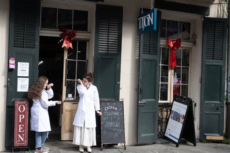 Tijon New Orleans | Custom Perfume-Making in the French Quarter