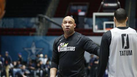 Tres candidatos para el último banquillo disponible en la NBA