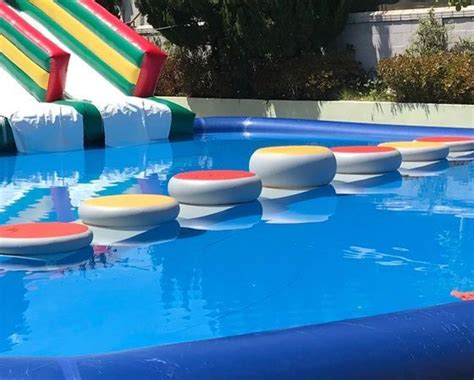 Примеры надувных водных аттракционов для бассейна, воды, моря, озера, пляжа