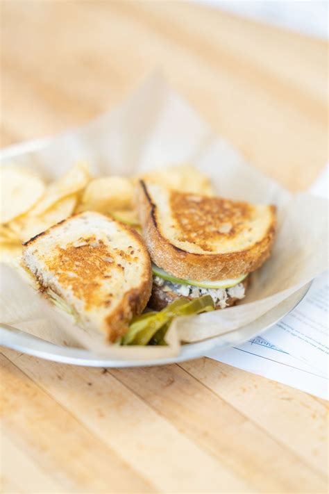 Hangry Bear Creamery