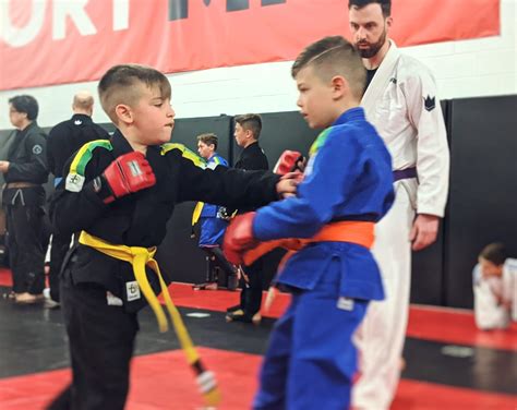 Kids MMA Training 的图像结果