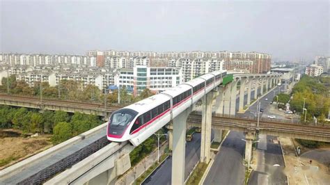 国内首条跨座式单轨列车在安徽芜湖开通运营__财经头条