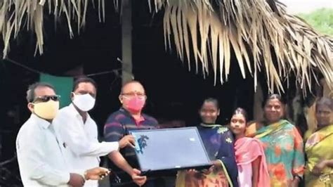 All For A Cause - Hyderabad Man Donates TV To Poor Students For Their ...