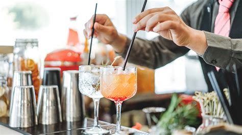 Bartender Jobs - View Bartending Jobs Near You - Apply Now