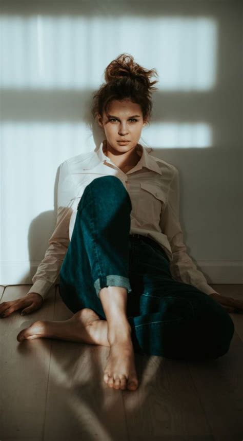 Full Body Portrait Photography Nature 的图像结果