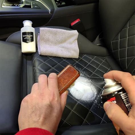 Leather Seat Cleaner Soft99 | Autobrilho detail shop - Produtos de Car ...