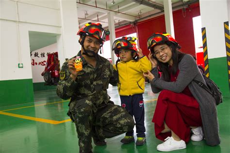 贵州遵义：消防员与儿子特殊的“两小时之约” - 当代先锋网 - 遵义