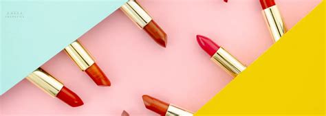 How Lipsticks Became a Symbol of Confidence and Power - Akaraindia ...