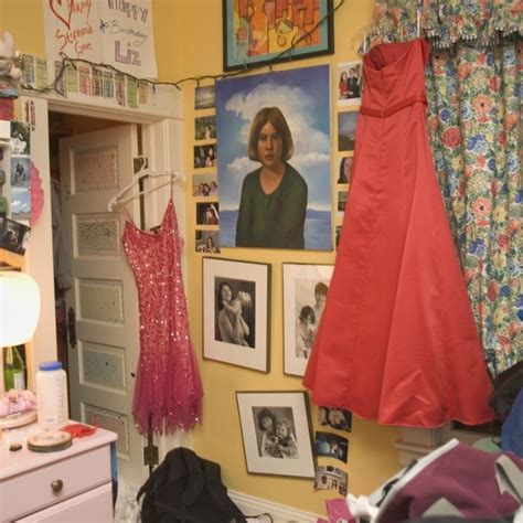 Understanding Women's Bedrooms - Dating Tips