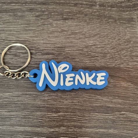 Play Button 的图像结果