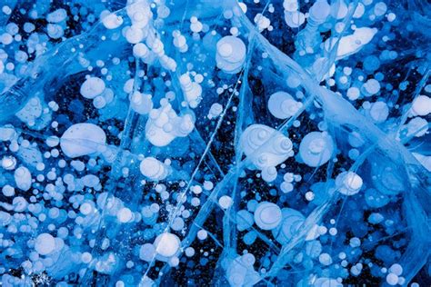 贝加尔湖蓝冰高清图片下载-正版图片500843229-摄图网