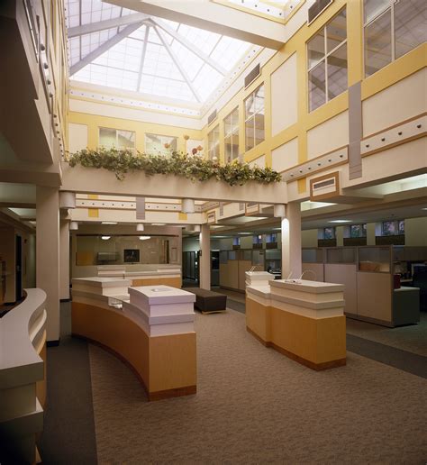 Chicago Patrolmen's Credit Union by Neri Architects - Architizer