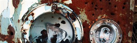 Download wallpaper machine, time, headlight, rust, bus, metal, section ...