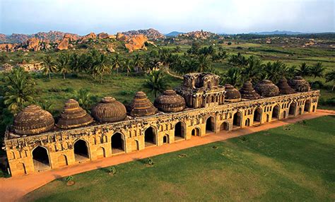 Hampi Badami 4 Days Tour Package | UNESCO Heritage from Hampi