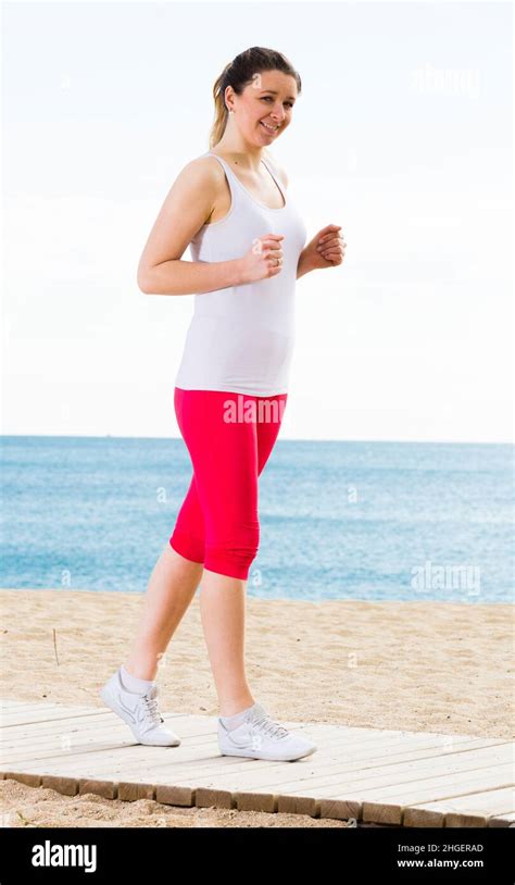 Lady Running 的图像结果