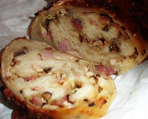 Dolce And Clemente Prosciutto Bread Recipe - Banana-breads.com