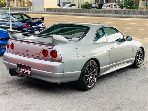 Nissan Skyline GT-R R33 for sale (#3549) - Garage Defend / JDM GLOBAL