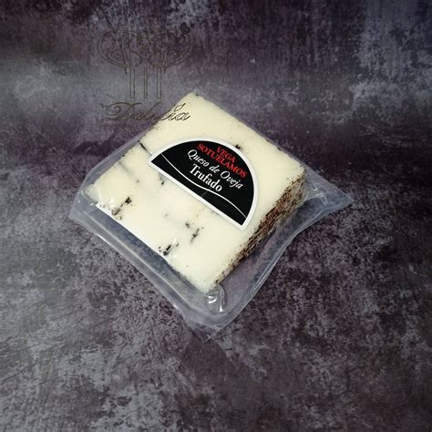 Manchego Style Cheese with Truffles – Delicia