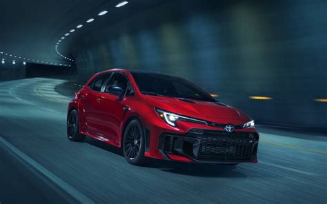 The 10 Best Engines and Motors of 2024 According to Wards Auto - 1/11