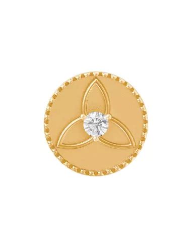 Divine Solitaires 0.18 carats EF VVS Diamond Studded in 3gm 22kt Gold