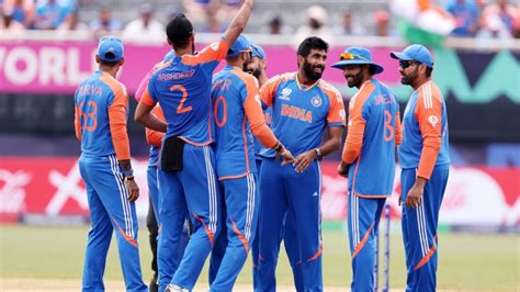 India vs Pakistan LIVE Score, T20 World Cup 2024: India Drop 2 Catches ...