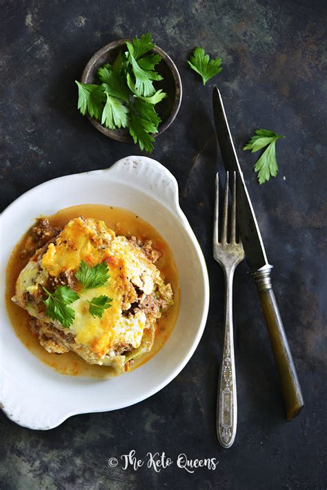 Low Carb Lasagna with Easy Meat Sauce and Cabbage Noodles