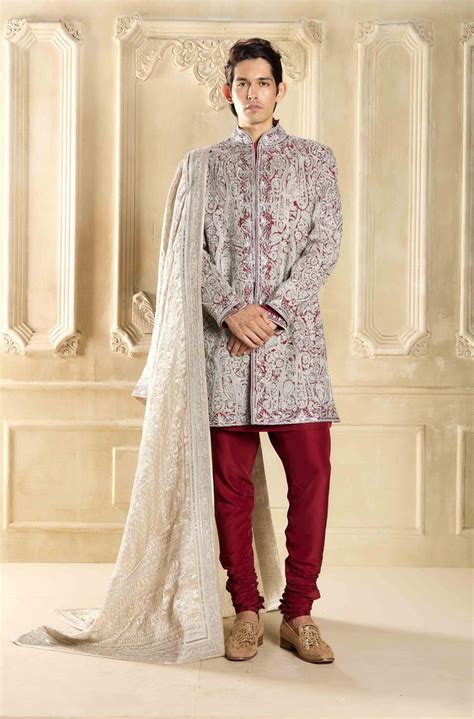 55+ Dapper Engagement Outfits for Men in 2026