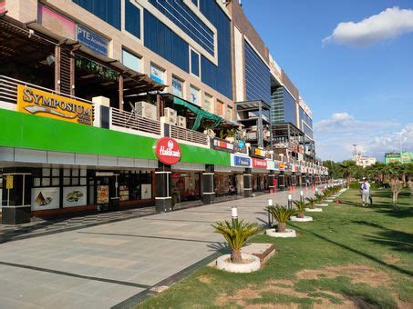 OPPO Reno 4 Pro in India, Reno 4 Pro specifications, features & reviews ...