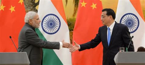 Two charts that explain why China playing around with the yuan should ...