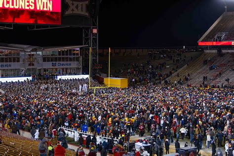 PHOTOS: Sights around Iowa State’s win over Kansas State – Iowa State Daily