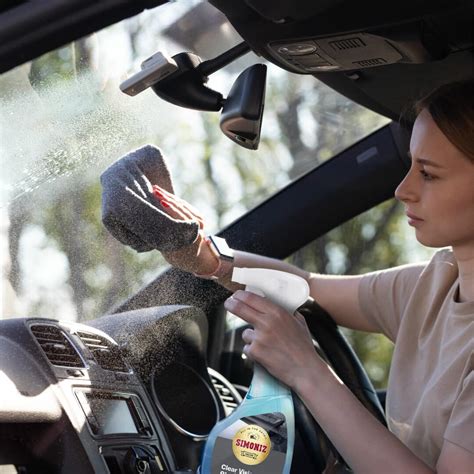 Clear Vision Glass Cleaner | Simoniz