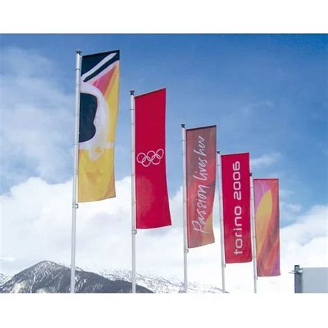 Flag Poles - High Mast Flag Pole Manufacturer from Noida