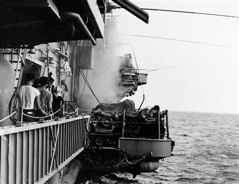 A Tragic Accident Onboard The USS Oriskany Cost Many Lives - Without An ...