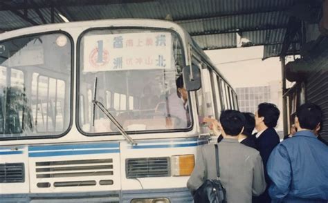 从1999到2018，你或许不知道公交车还有过这等“倒行逆施”的历史 - 蓝天白云社
