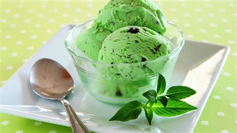 Akutaq Recipe: The Unique Eskimo Ice Cream Dessert