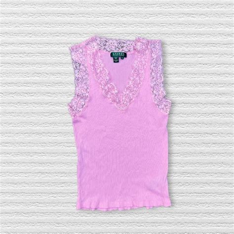 Women's Pink Vest | Depop