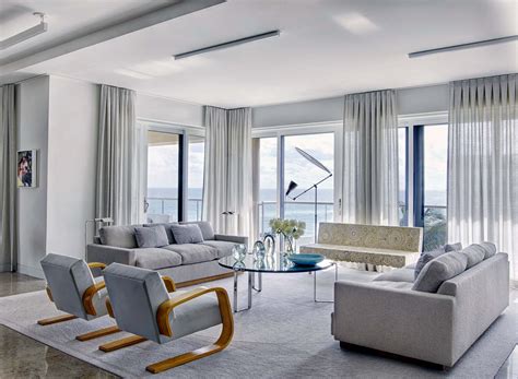 Feng Shui Living Room | Essential Feng Shui Decorating Tips | Gambrick