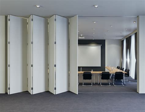 Sliding door fitting, Häfele Slido Fold 100-T, set - in the Häfele ...