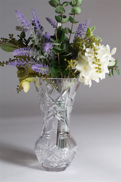 Buy Elegant Flower Vases at Donna Lockhart blog