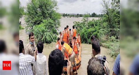 Flood threat eases as rivers recede in North Karnataka districts ...