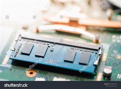 Image result for DDR4 RAM Memory