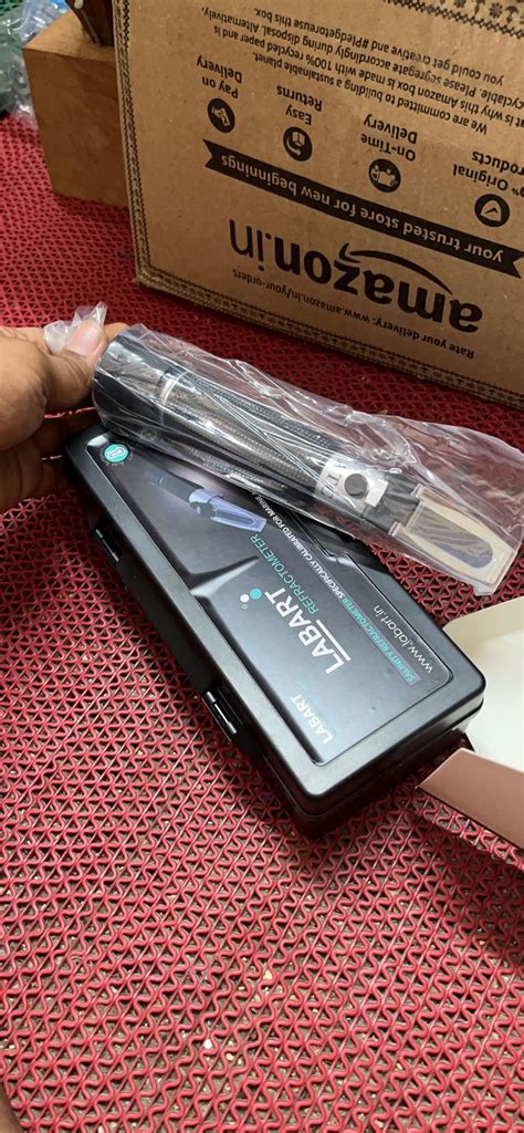 Salinity Refractometer for Aquarium, Marine Monitoring, Saltwater ...