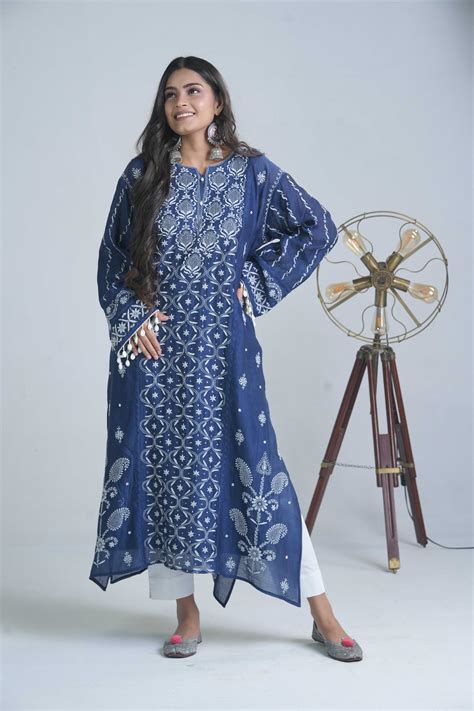 Aaparya Hand Embroidered Mal Chanderi Semi-Stitched Kurta Dupatta Set.