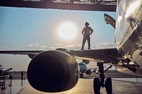 FedEx Pilots Salary: Comprehensive Guide & Career Path