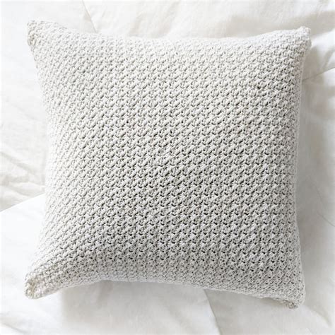 Free Crochet Pillow Pattern Tutorial 的图像结果